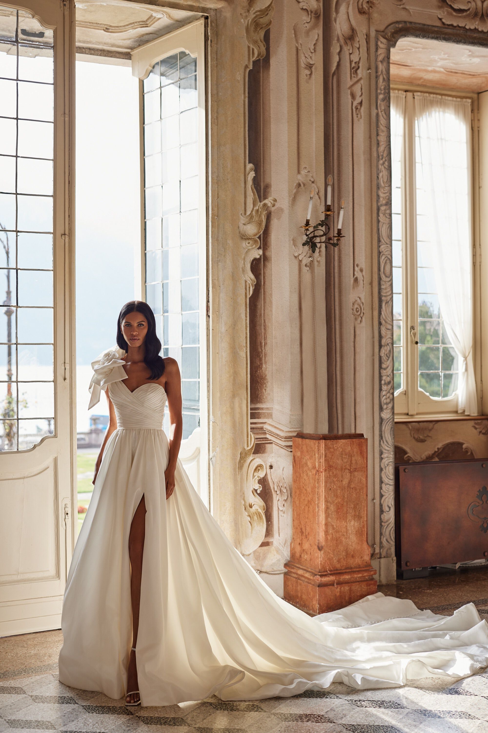 Bridal Collection - Buy Latest Wedding Bridal Dresses & Sarees Online 2024